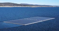 Usina solar num represa hidrelétrica em Portugal